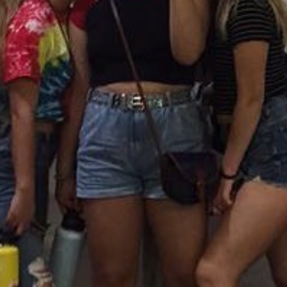 American Eagle High Waisted Jean Shorts Size 6 - Picture 3 of 3